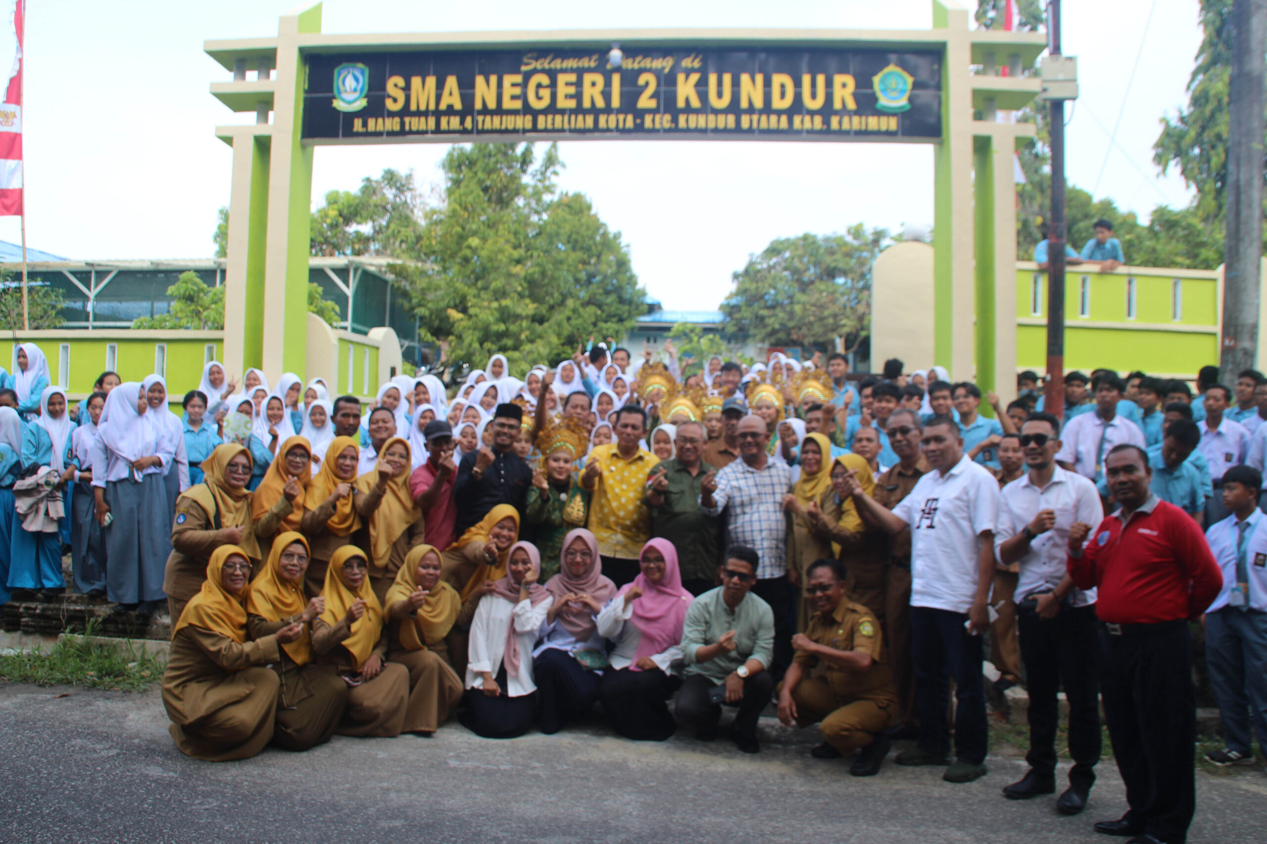 Penuh Suka Cita, Gubernur Kepri Sambangi SMA Negeri 2 Kundur